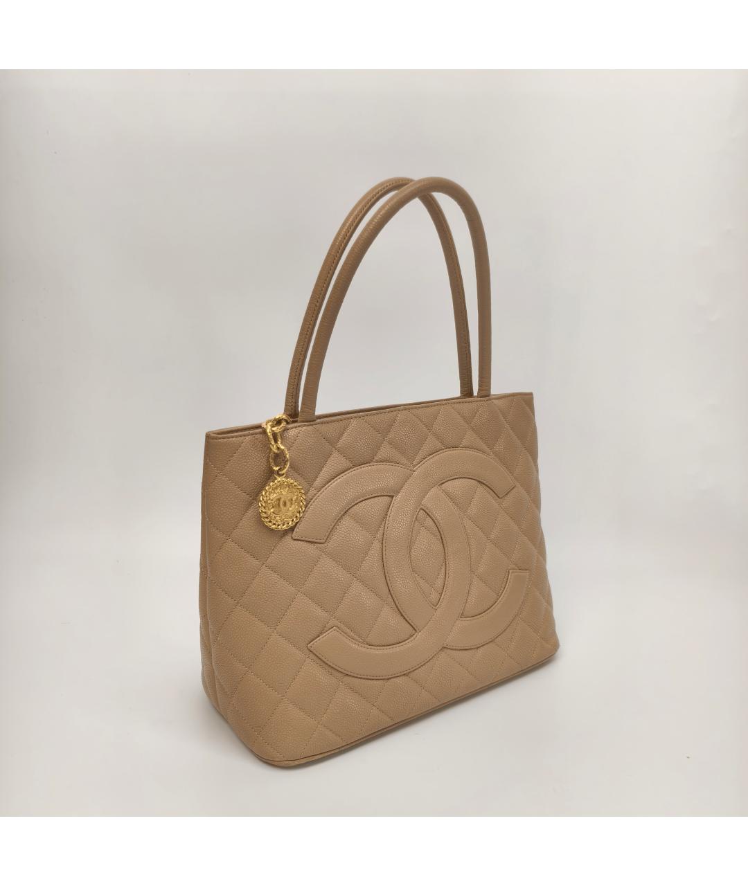 CHANEL Бежевая кожаная сумка через плечо, фото 6