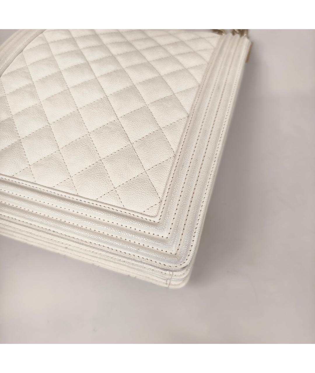 CHANEL Белая кожаная сумка через плечо, фото 3