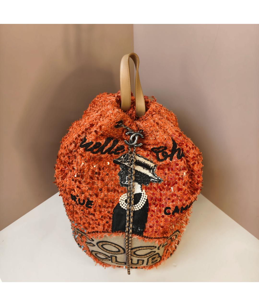 CHANEL Оранжевый рюкзак, фото 10
