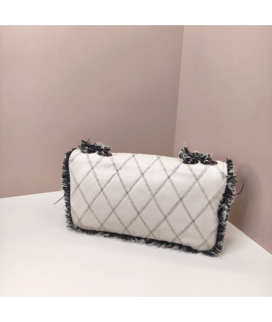 CHANEL Белая кожаная сумка через плечо, фото 4