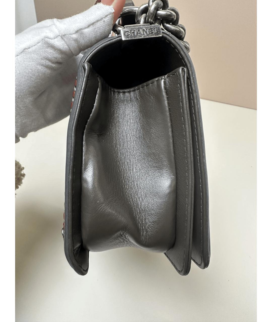 CHANEL Черная кожаная сумка с короткими ручками, фото 3