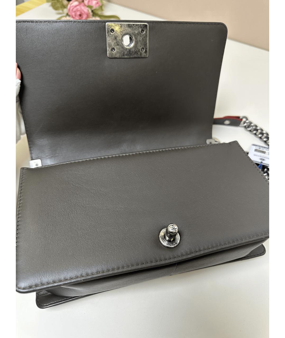 CHANEL Черная кожаная сумка с короткими ручками, фото 8