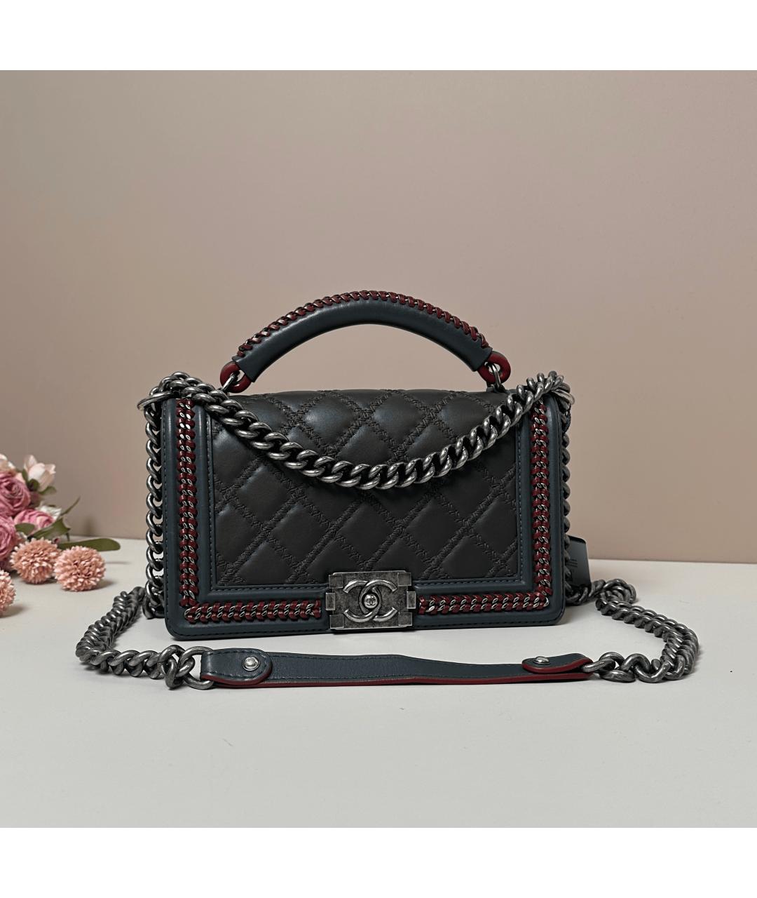 CHANEL Черная кожаная сумка с короткими ручками, фото 9