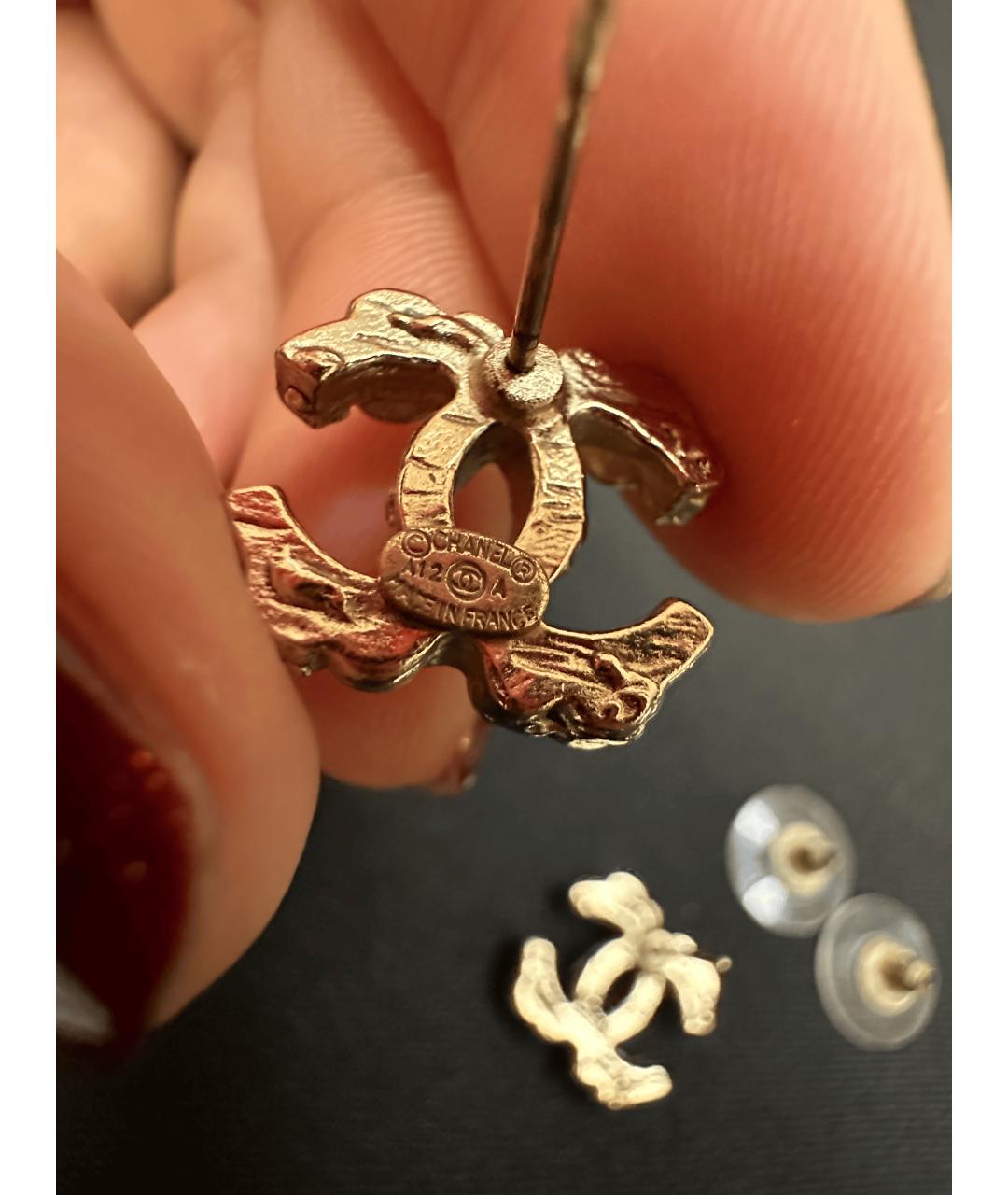 CHANEL Золотые металлические серьги, фото 3
