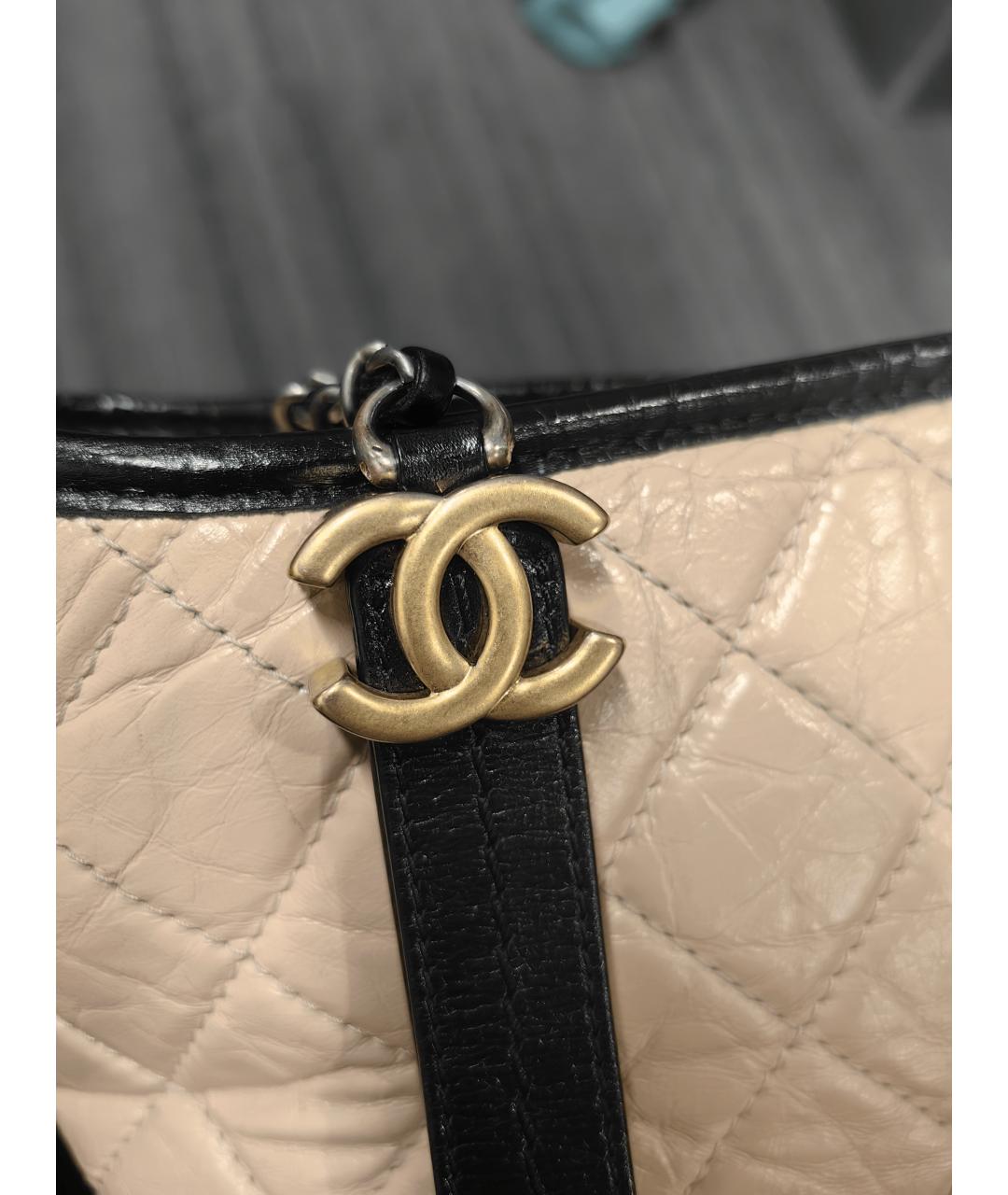CHANEL Бежевая кожаная сумка через плечо, фото 7