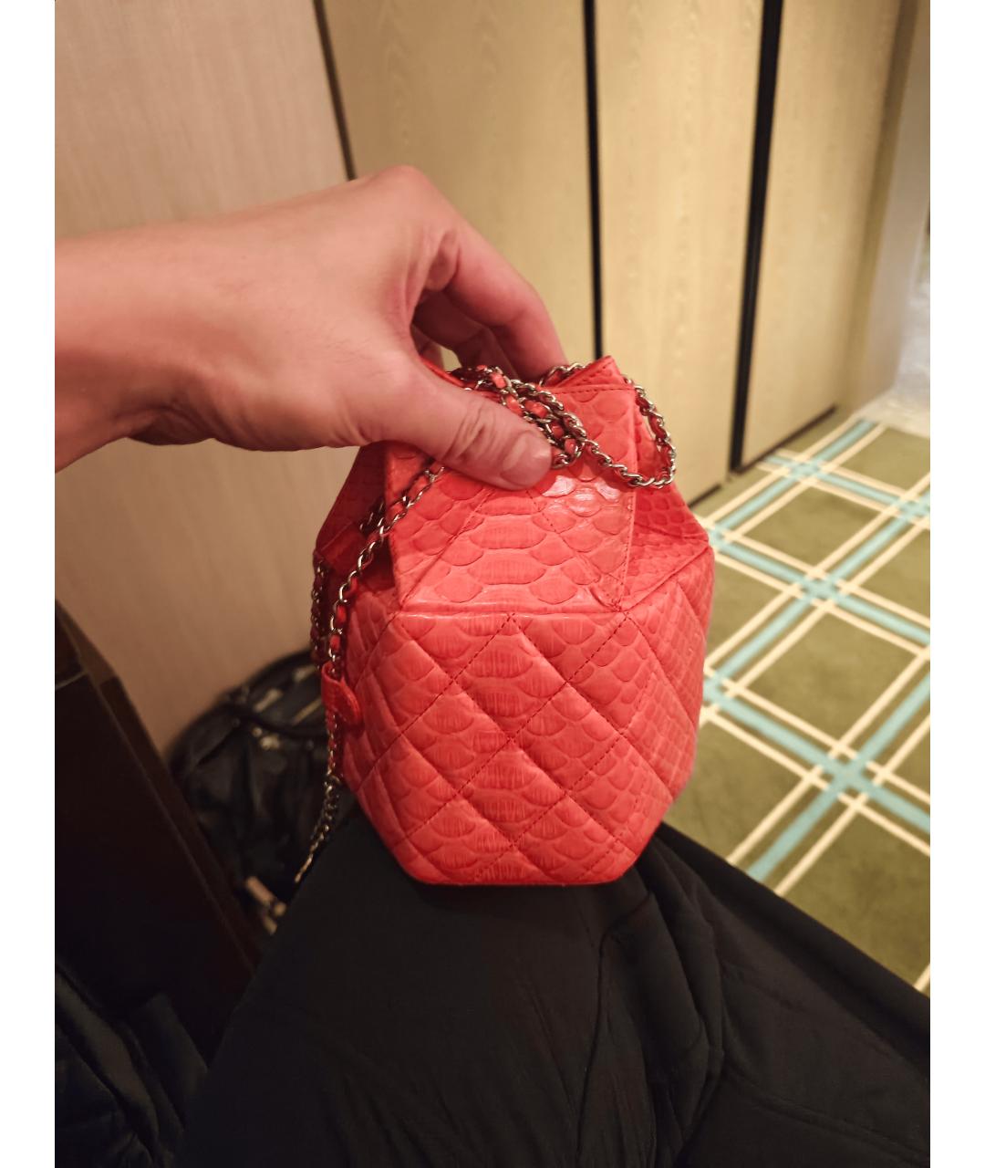 CHANEL Коралловая кожаная сумка через плечо, фото 7