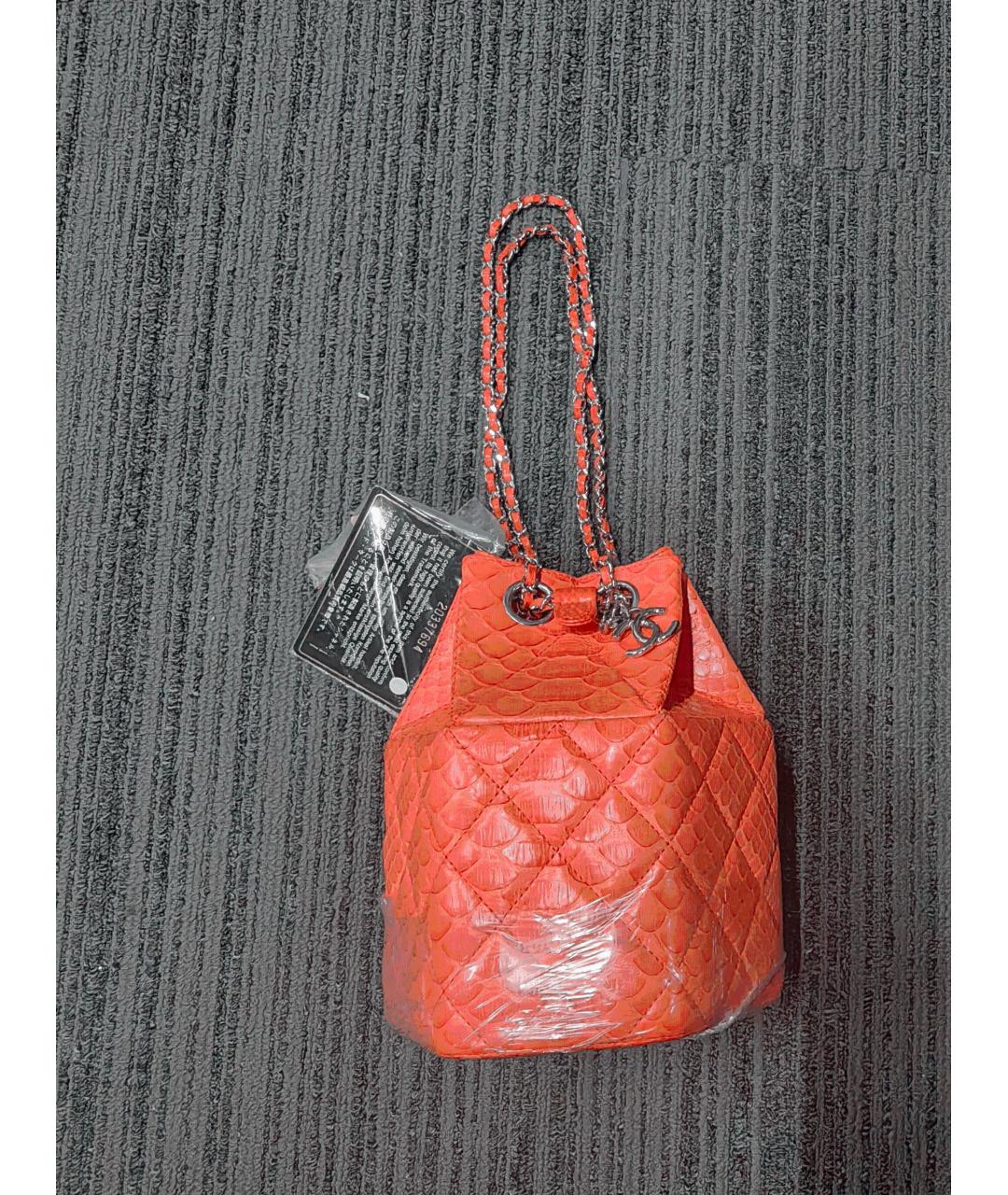 CHANEL Коралловая кожаная сумка через плечо, фото 3