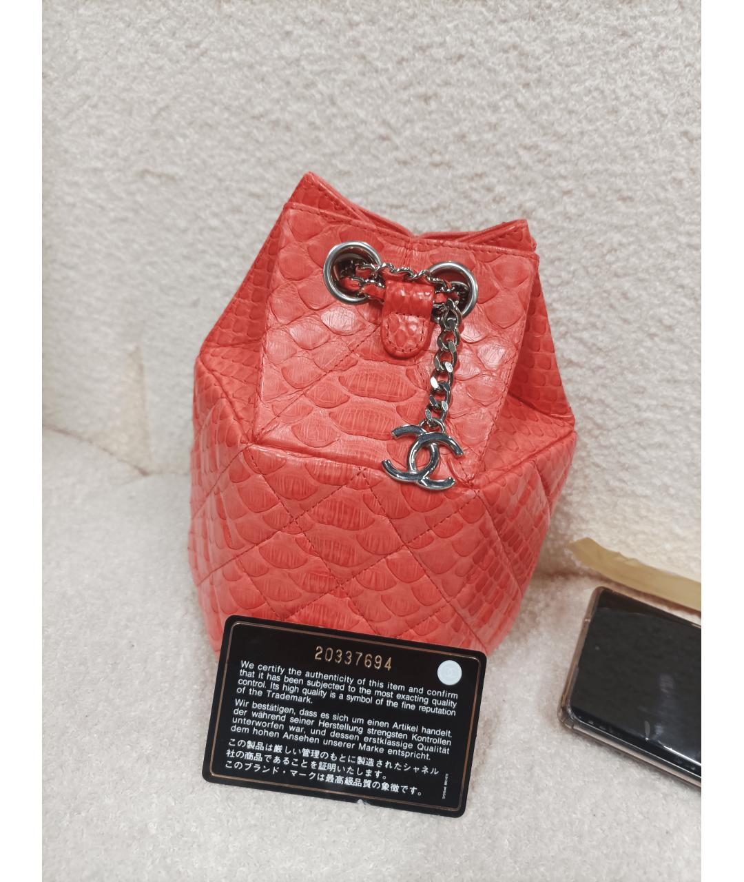 CHANEL Коралловая кожаная сумка через плечо, фото 4