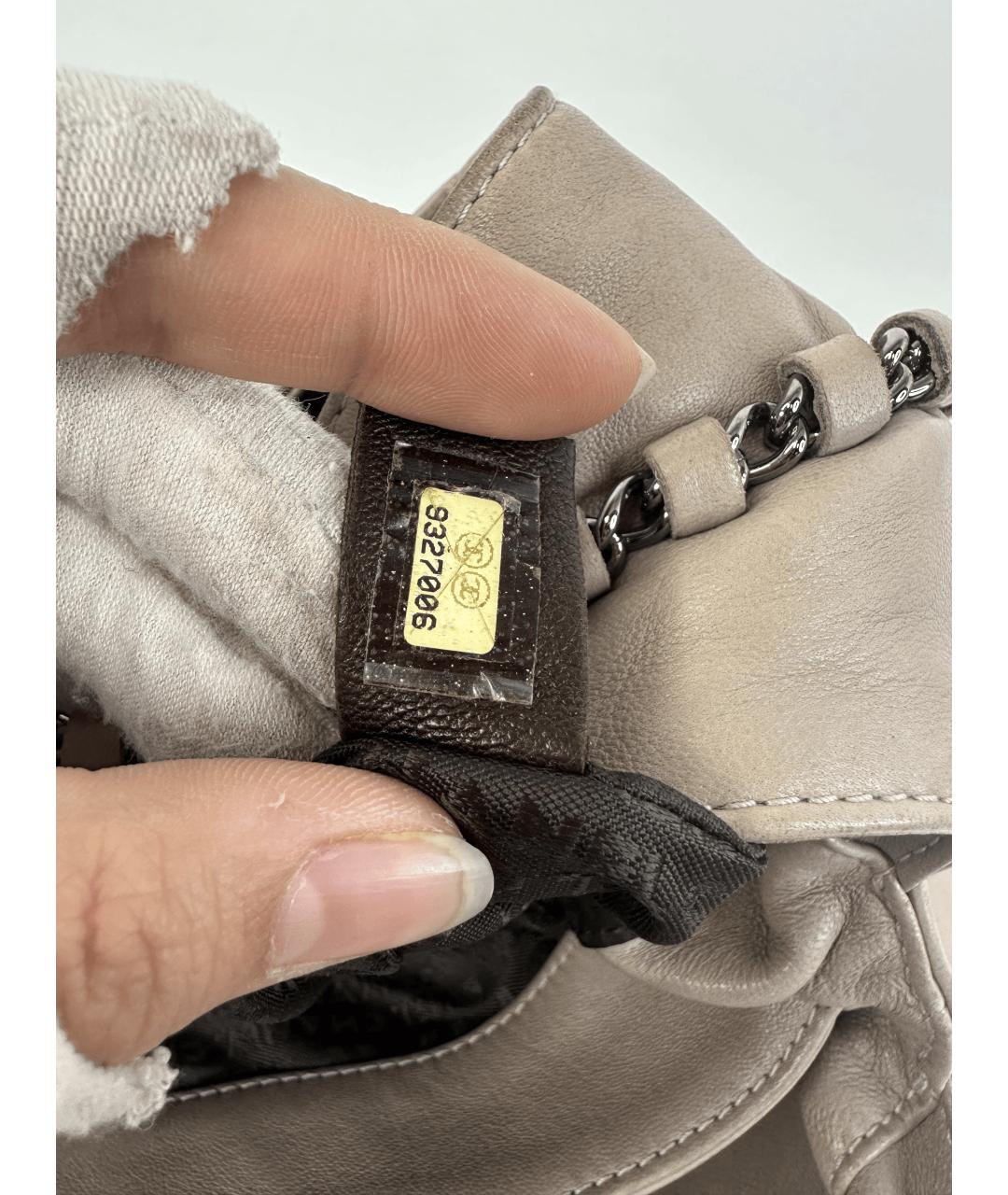 CHANEL Бежевая кожаная сумка через плечо, фото 4