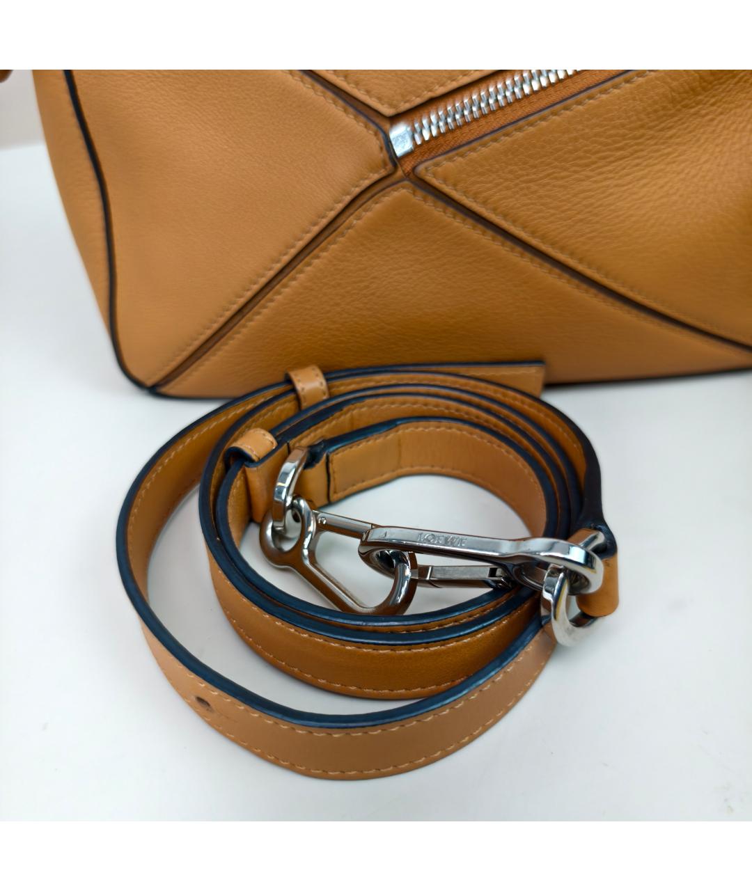 LOEWE Коричневая кожаная сумка с короткими ручками, фото 9