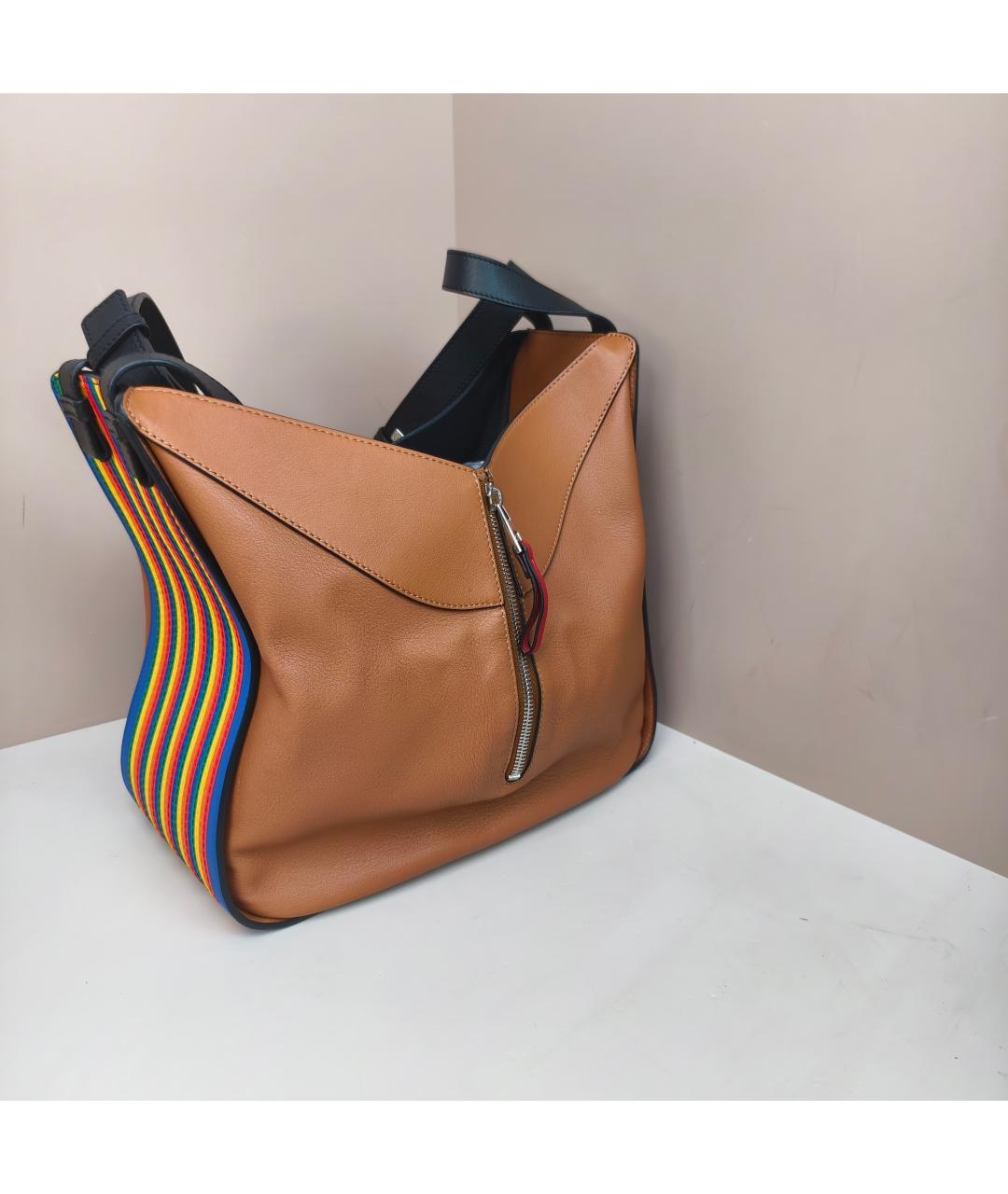 LOEWE Коричневая кожаная сумка через плечо, фото 2