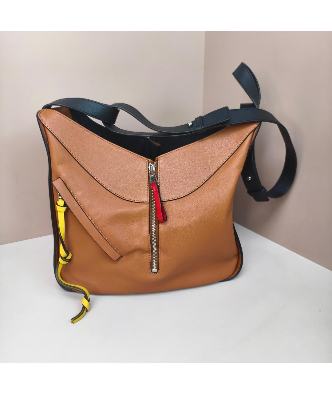 LOEWE Коричневая кожаная сумка через плечо, фото 5