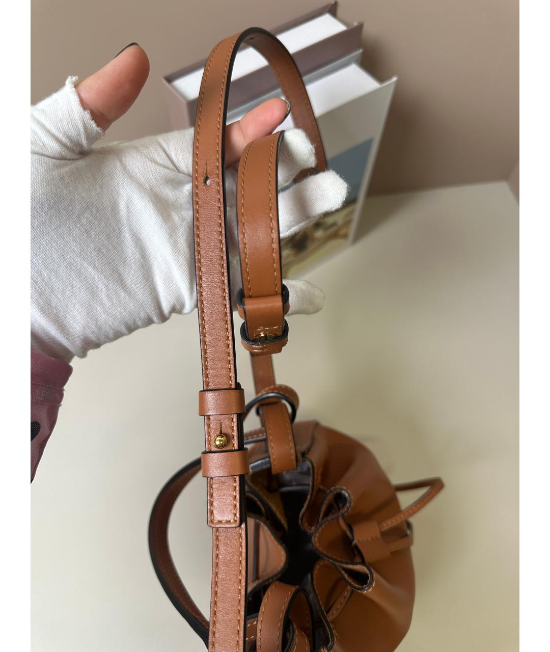 LOEWE Коричневая кожаная сумка с короткими ручками, фото 7