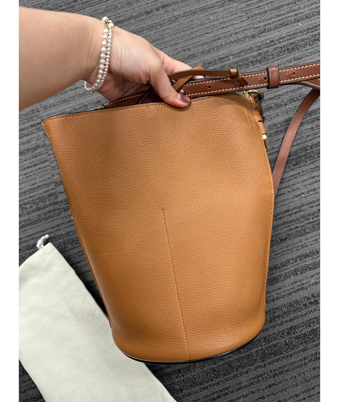 LOEWE Бежевая кожаная сумка через плечо, фото 7