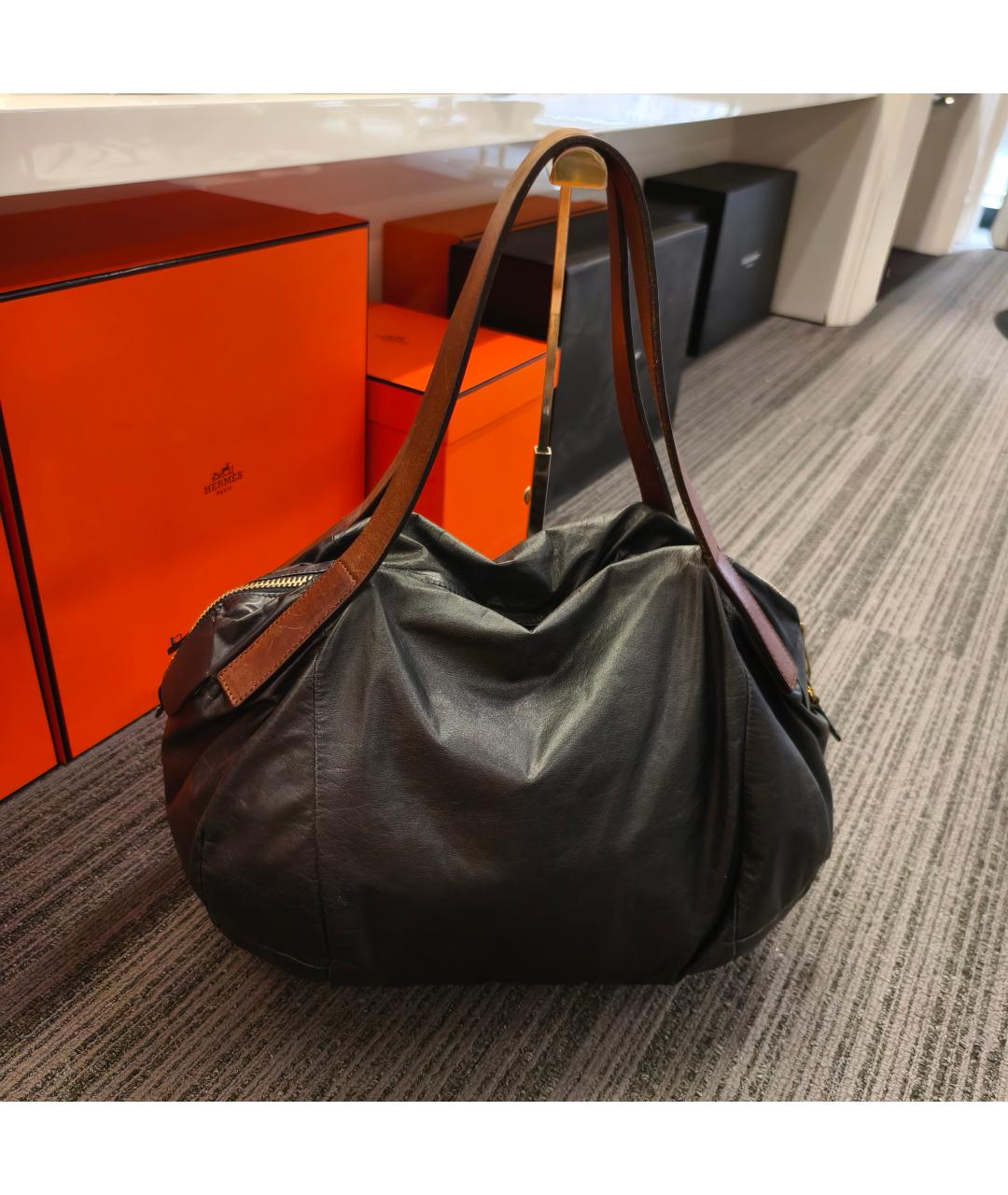 CELINE Черная кожаная сумка через плечо, фото 2