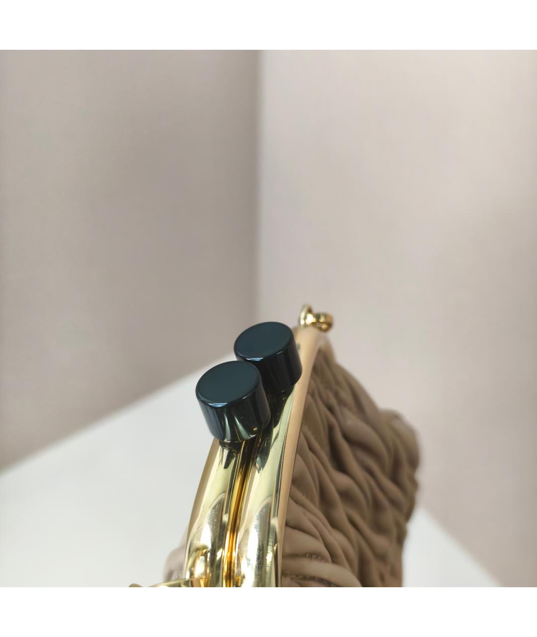 MIU MIU Бежевая кожаная сумка через плечо, фото 2