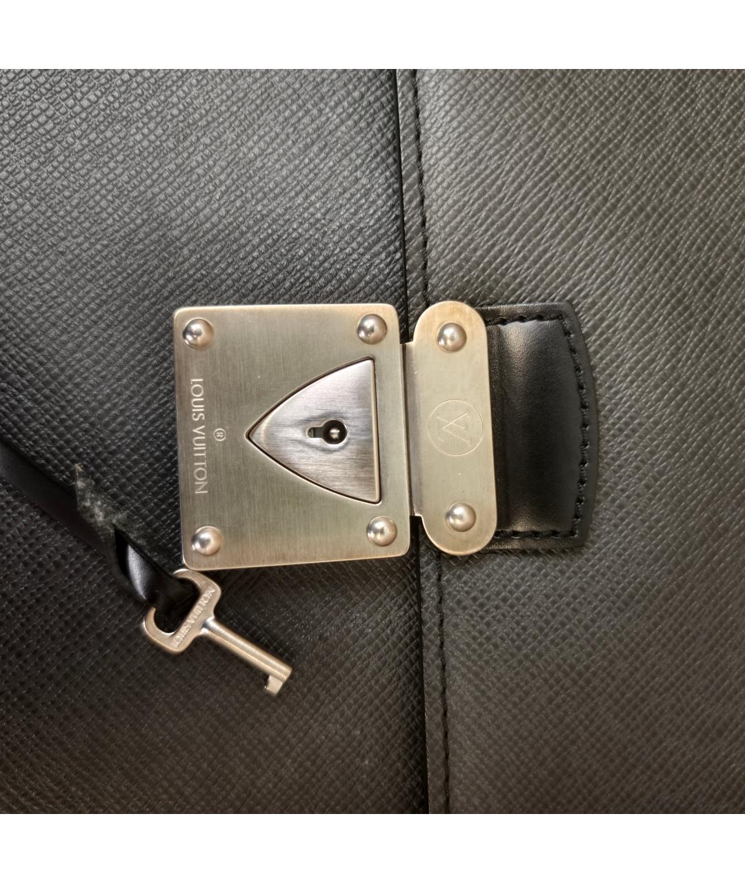 LOUIS VUITTON Черная кожаная сумка с короткими ручками, фото 3