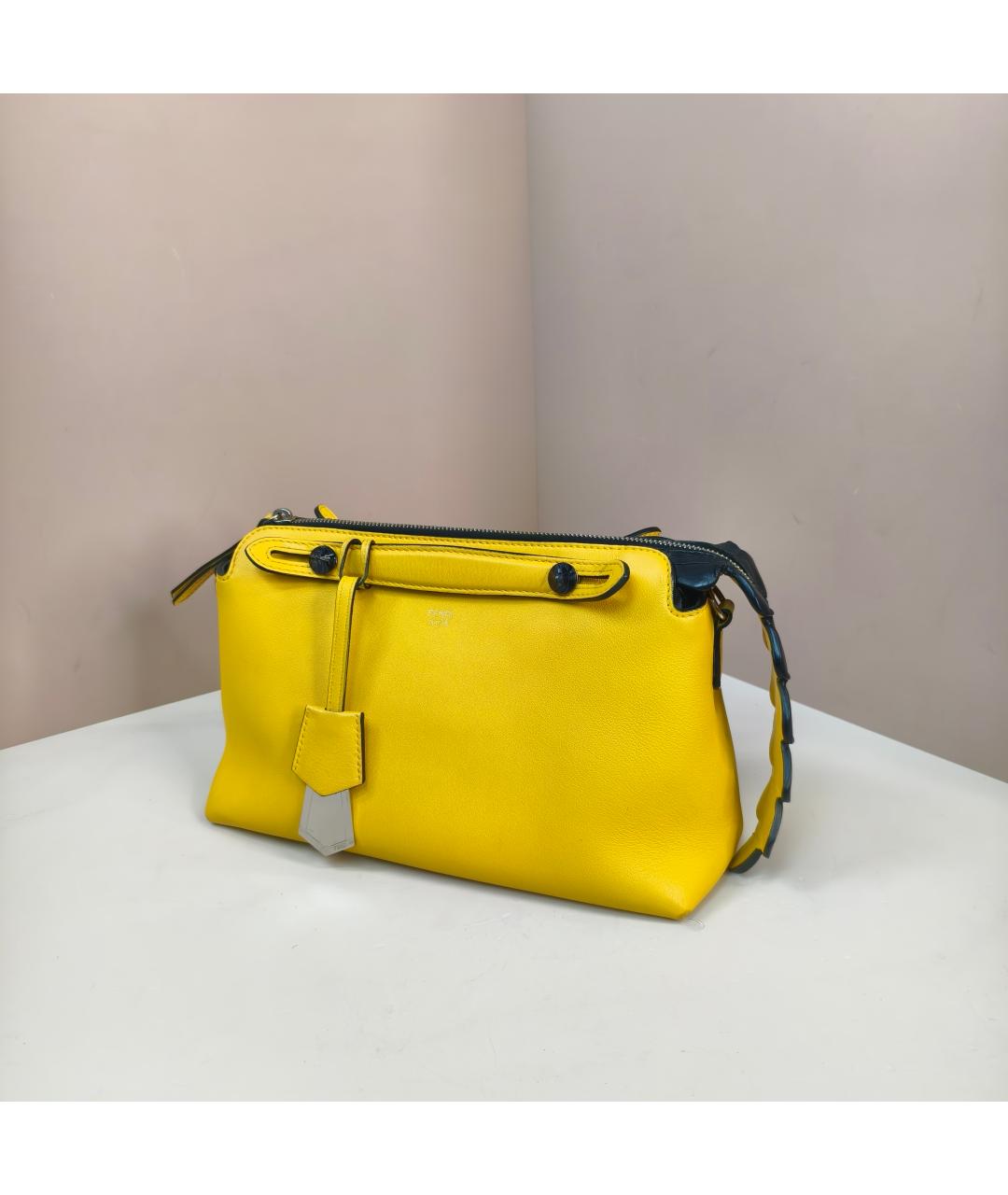 FENDI Желтая кожаная сумка через плечо, фото 7