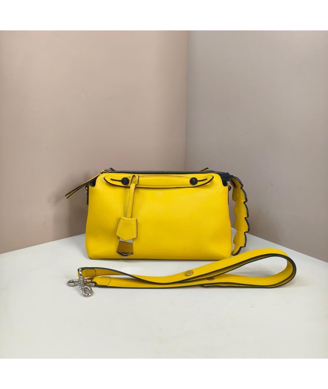 FENDI Желтая кожаная сумка через плечо, фото 10
