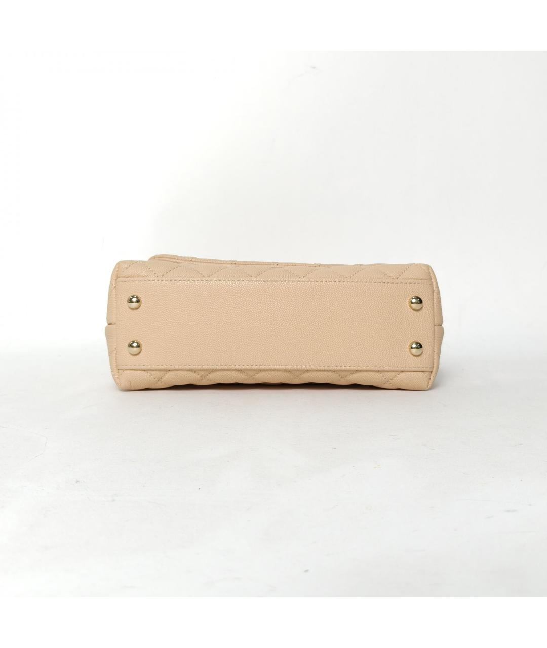 CHANEL Бежевая кожаная сумка с короткими ручками, фото 6