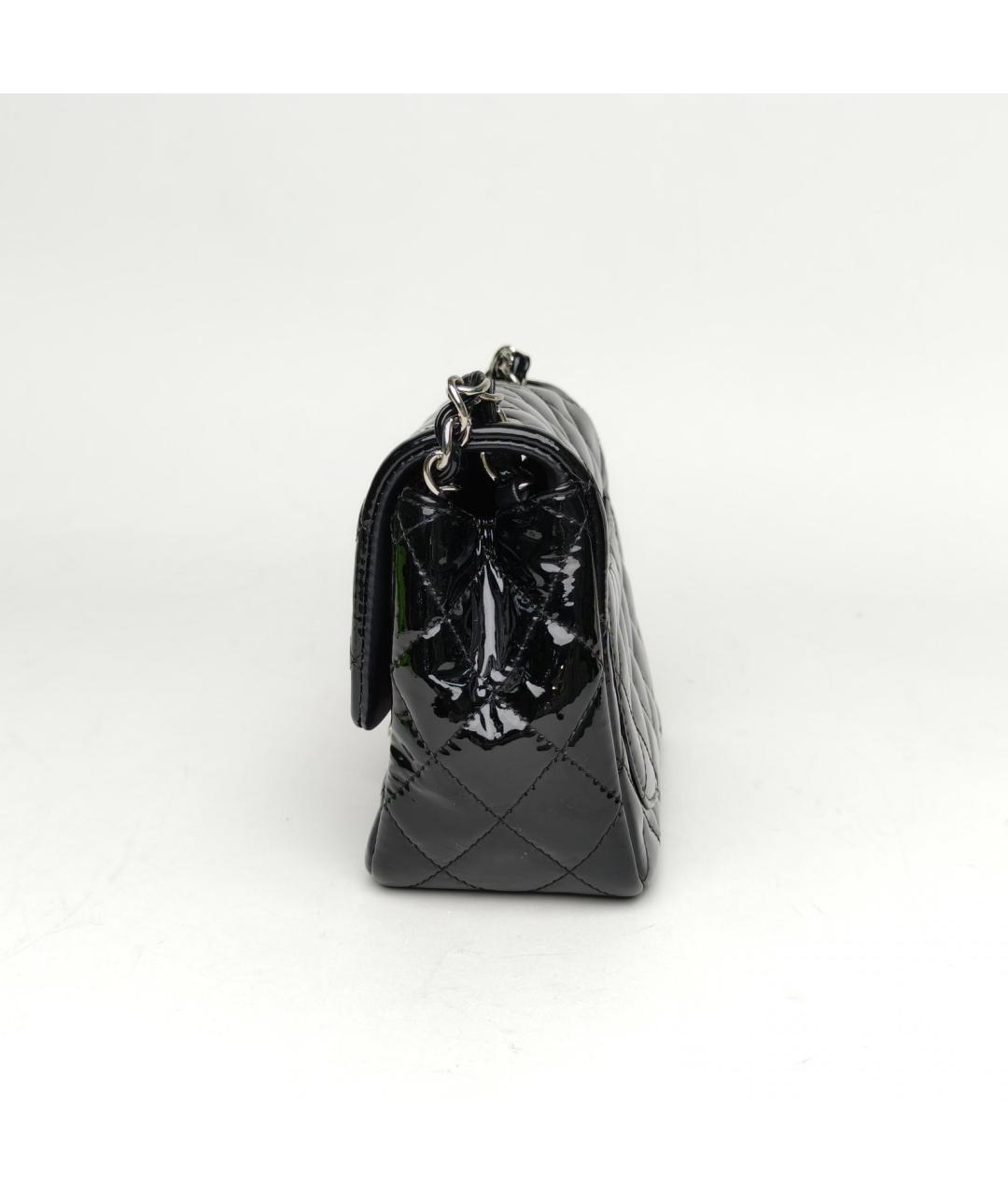 CHANEL Черная сумка через плечо из лакированной кожи, фото 5