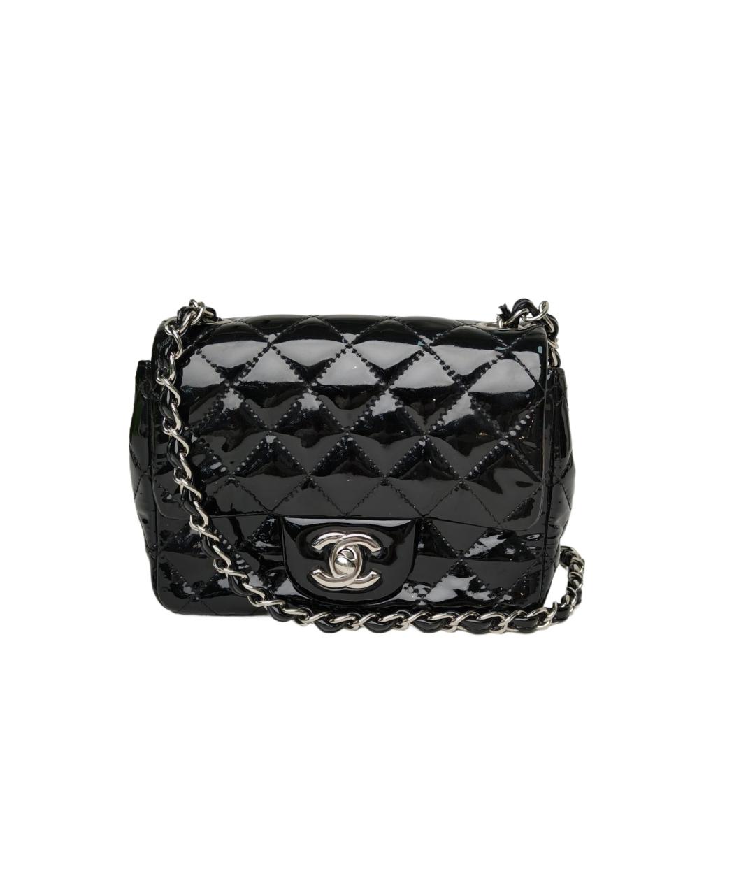 CHANEL Черная сумка через плечо из лакированной кожи, фото 1