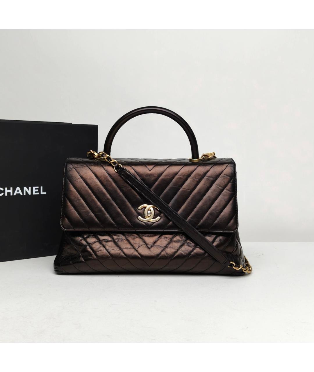 CHANEL Черная кожаная сумка с короткими ручками, фото 9