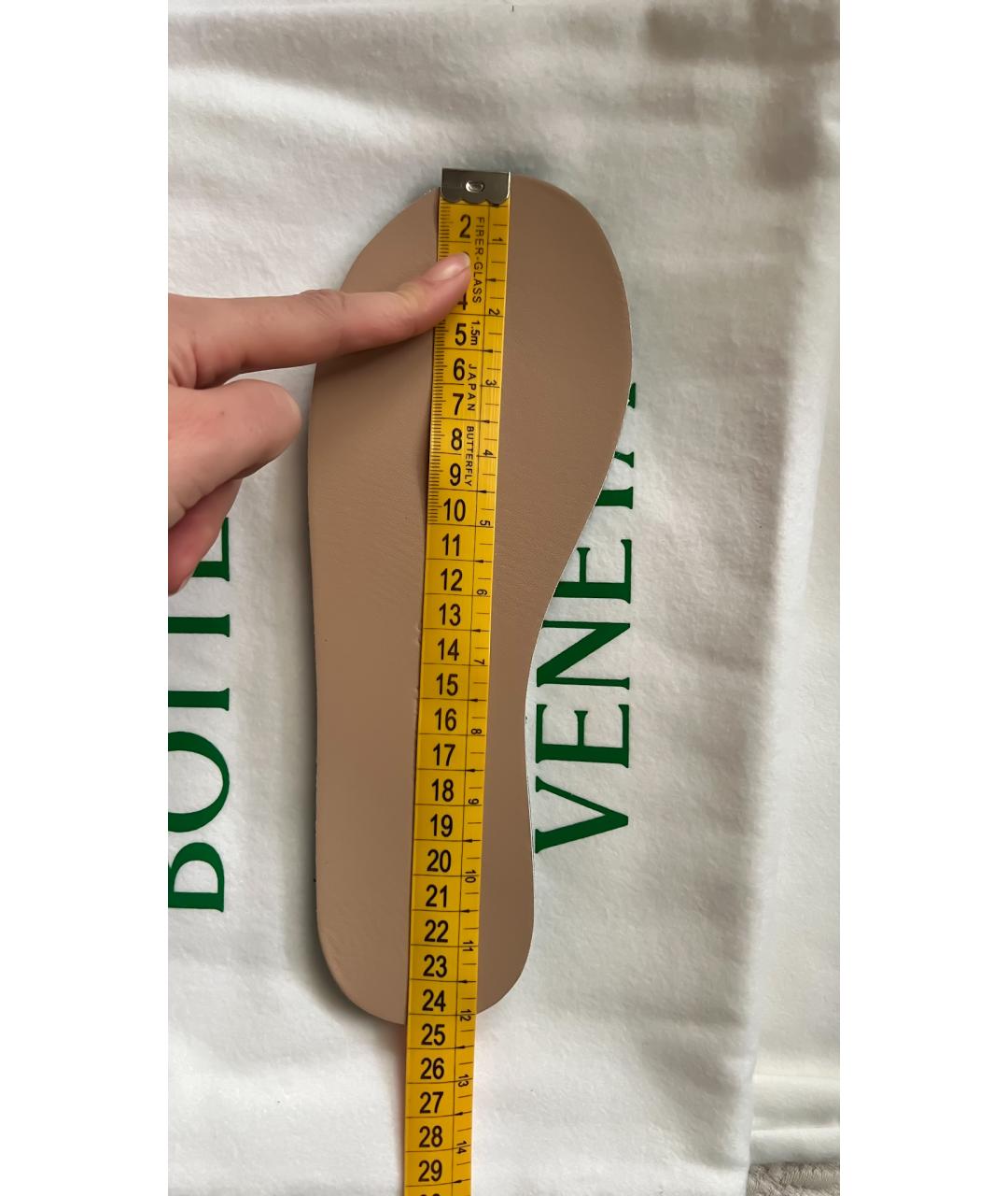 BOTTEGA VENETA Черные резиновые ботинки, фото 8