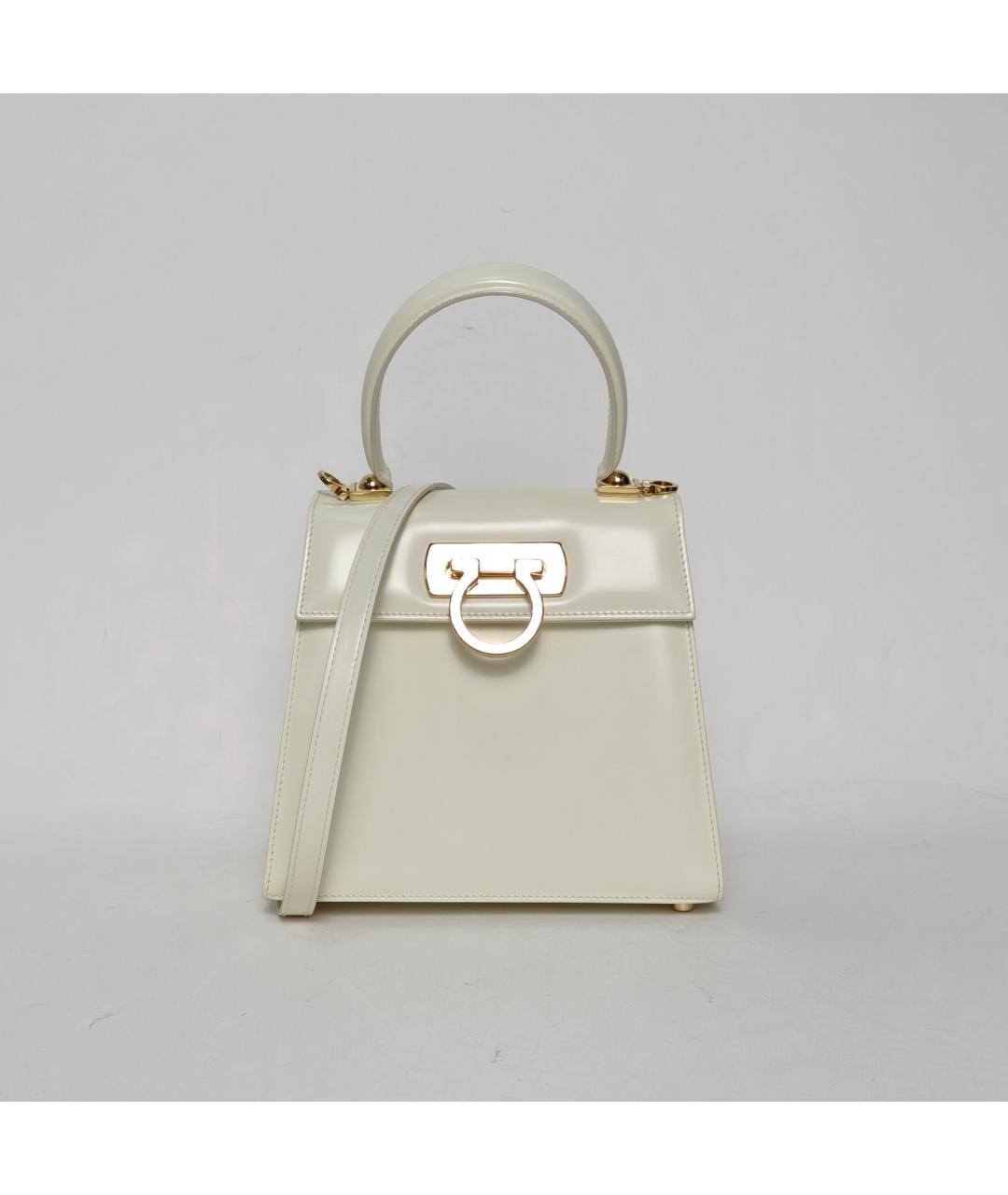 FERRAGAMO Бежевая кожаная сумка через плечо, фото 9