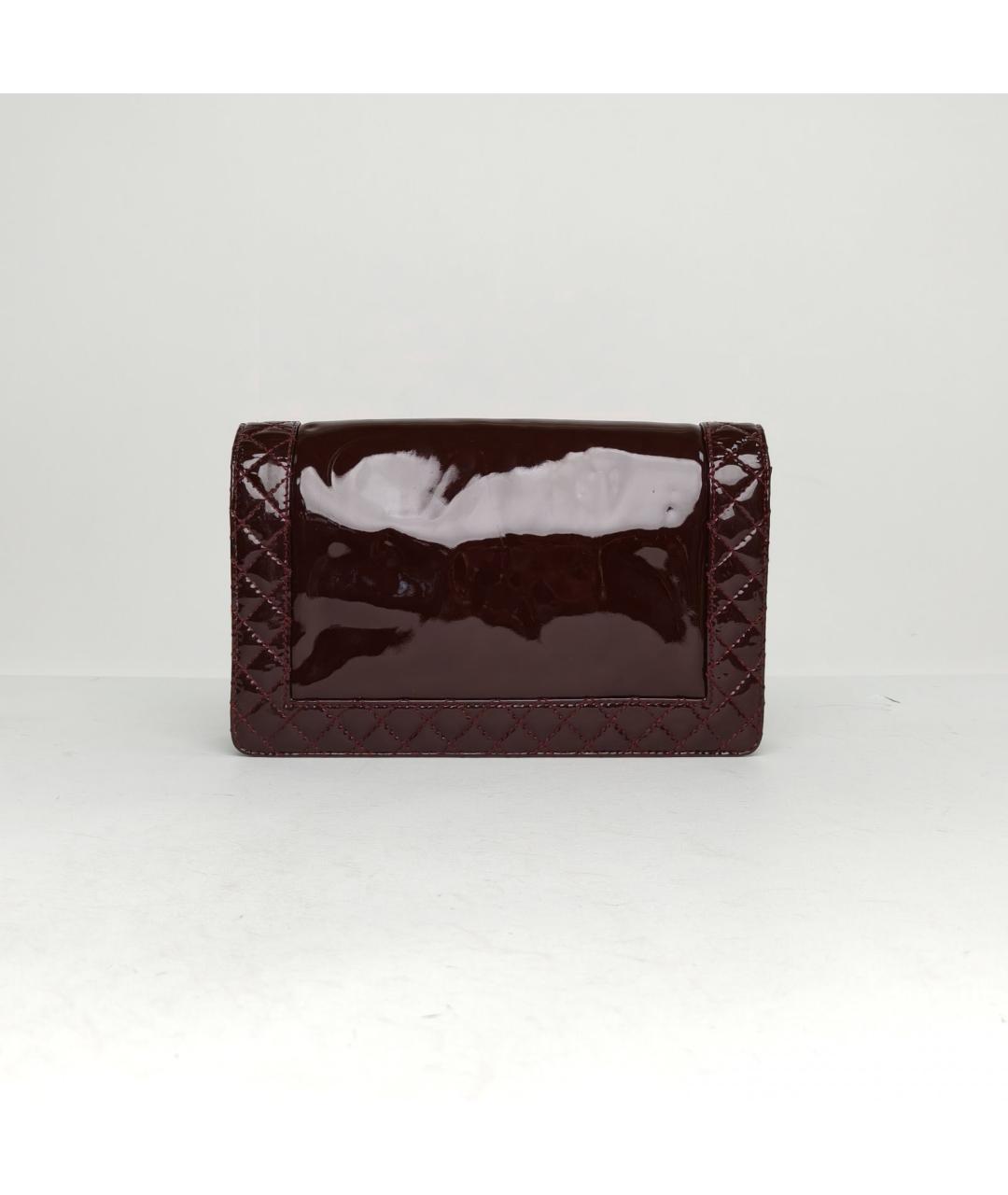 CHANEL Бордовая сумка через плечо из лакированной кожи, фото 4