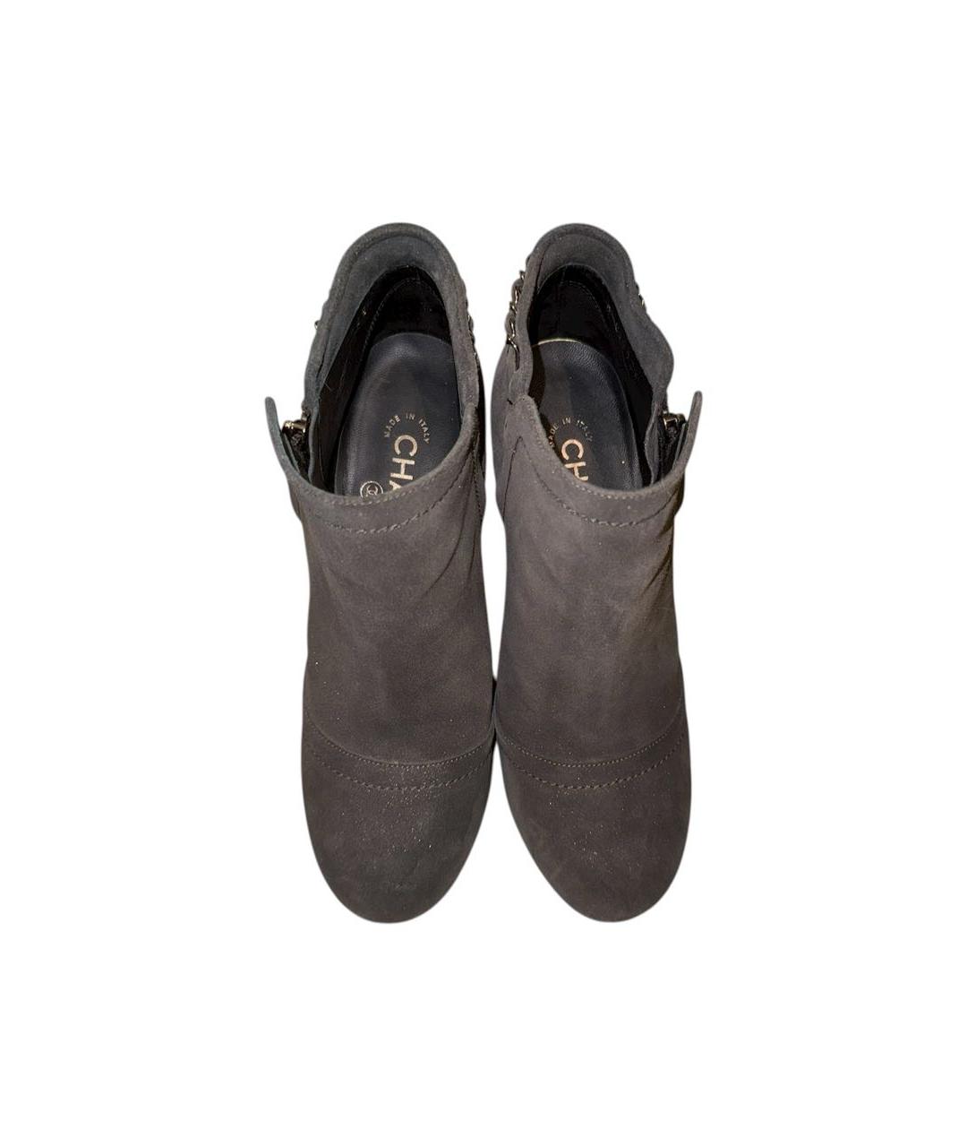 CHANEL Серые замшевые ботильоны, фото 3