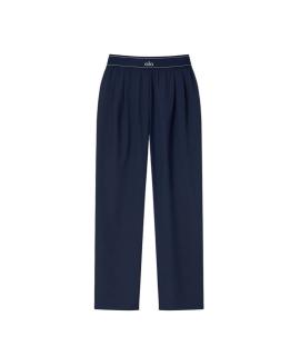 ALO YOGA Спортивные брюки и шорты