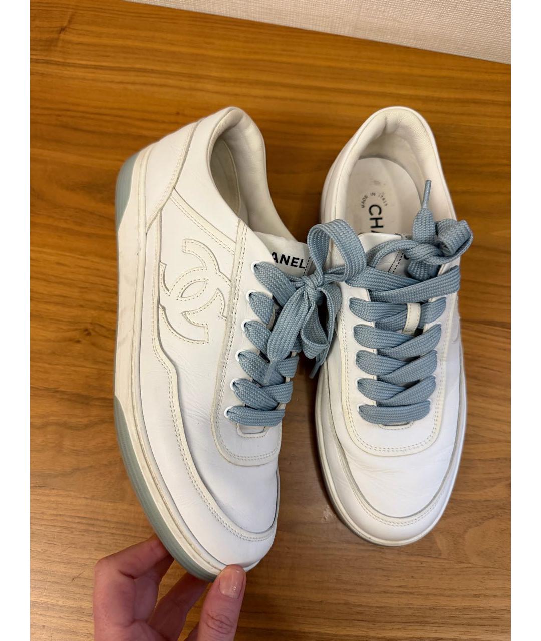 CHANEL Белые кожаные кеды, фото 3