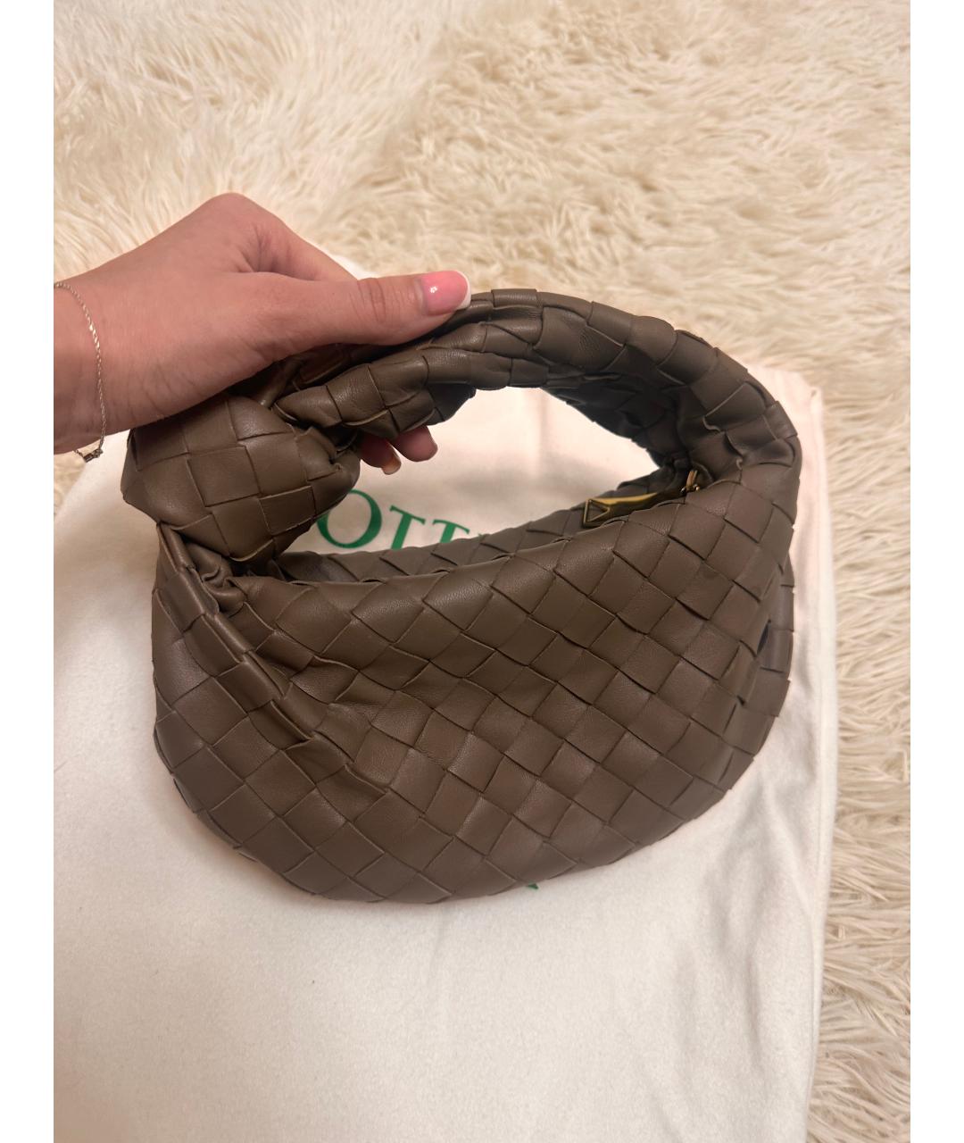 BOTTEGA VENETA Бежевая кожаная сумка с короткими ручками, фото 2