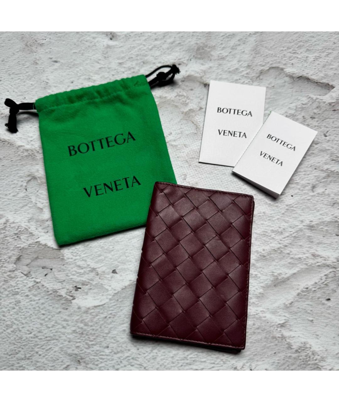 BOTTEGA VENETA Бордовый кожаный кошелек, фото 3