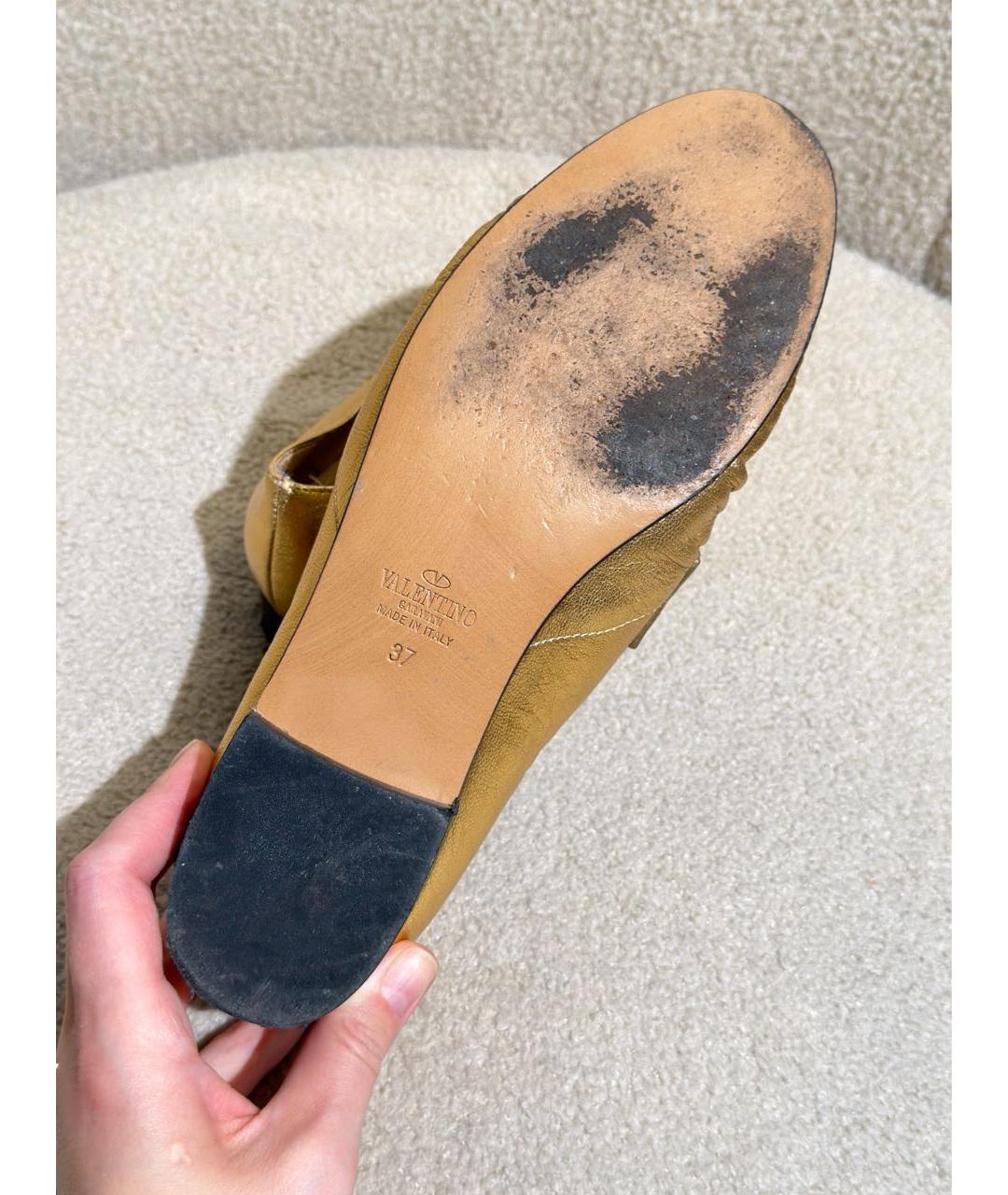 VALENTINO Золотые кожаные лоферы, фото 7