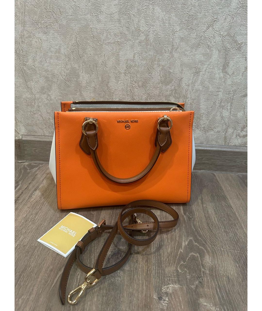 MICHAEL KORS Оранжевая кожаная сумка с короткими ручками, фото 2