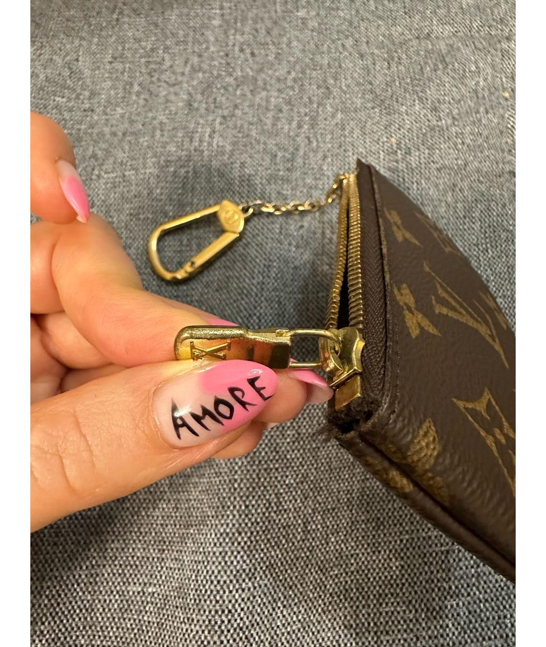 LOUIS VUITTON Коричневая ключница, фото 4