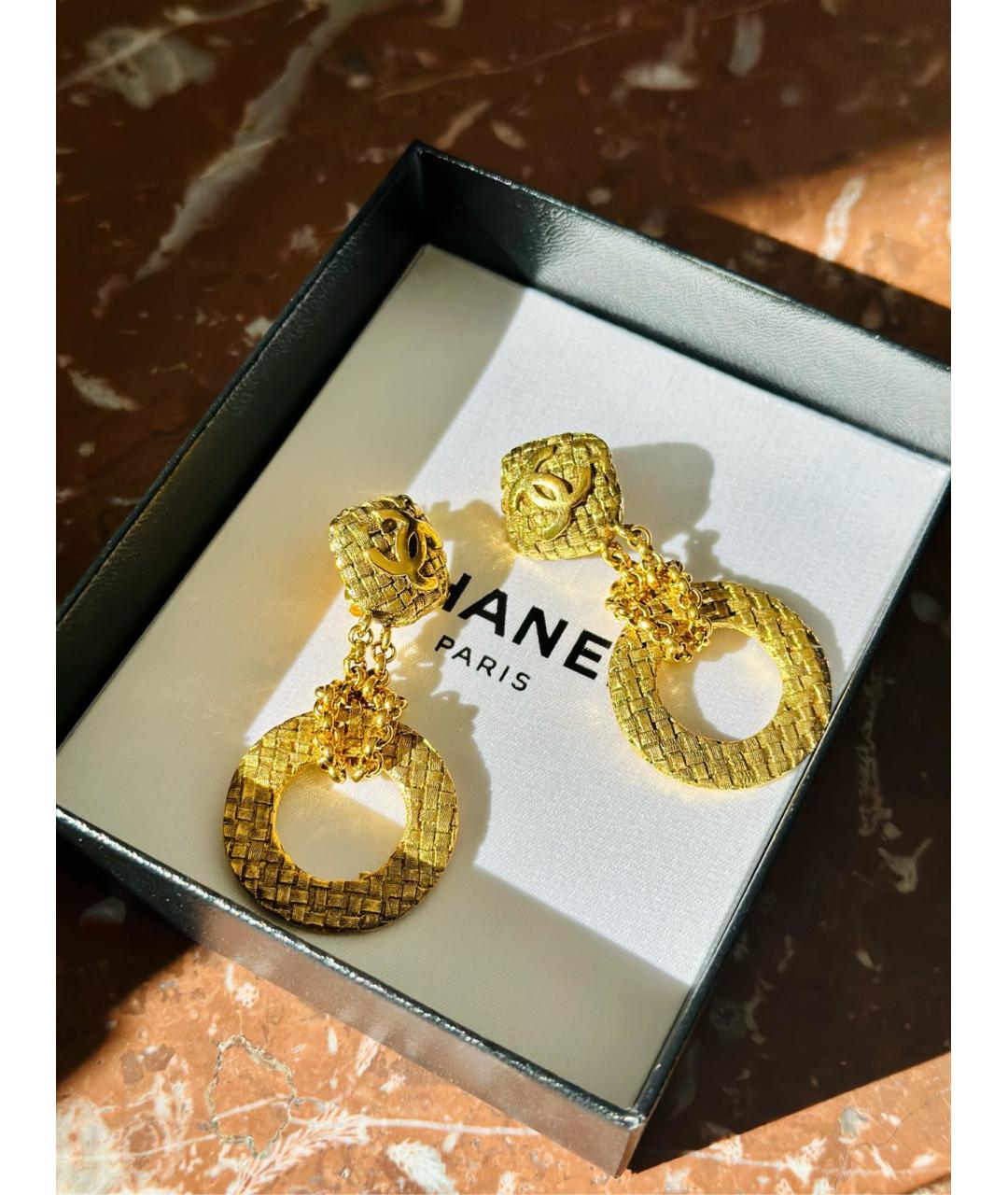 CHANEL Золотые металлические серьги, фото 2
