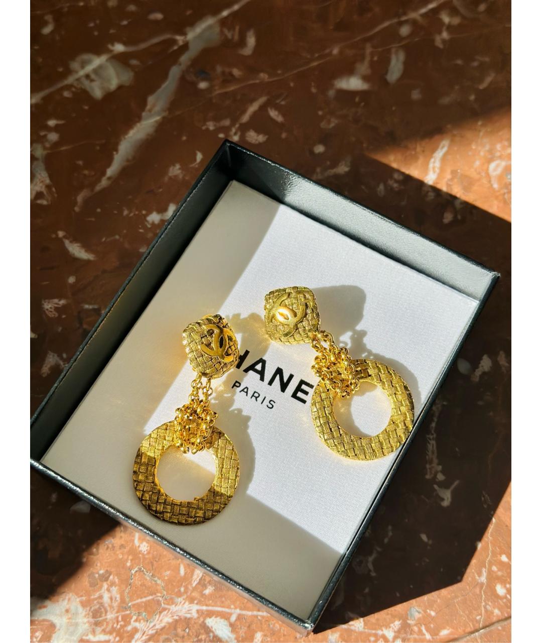 CHANEL Золотые металлические серьги, фото 8