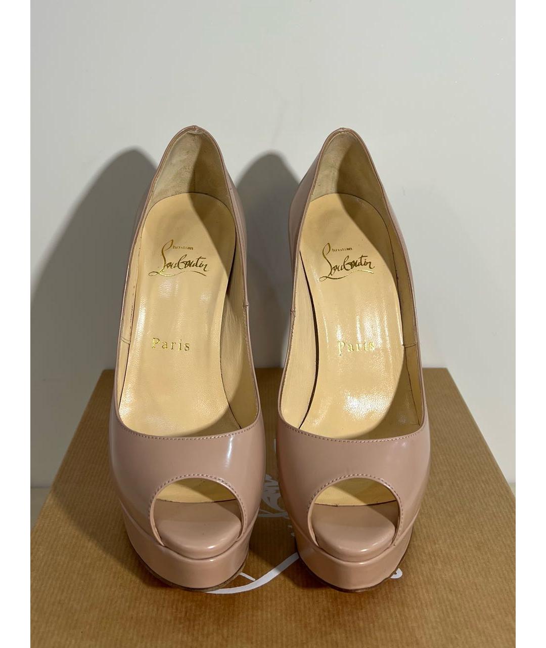 CHRISTIAN LOUBOUTIN Бежевые кожаные туфли, фото 4