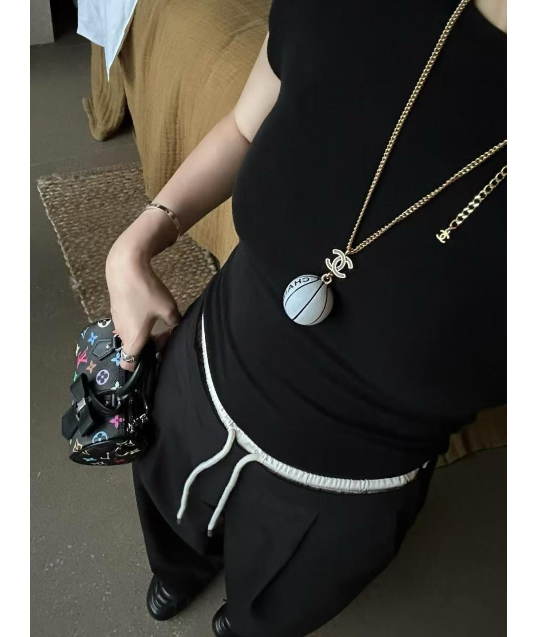 CHANEL Белая металлическая подвеска, фото 5