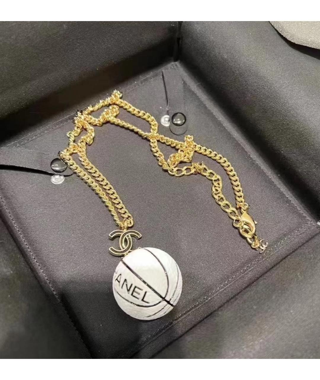 CHANEL Белая металлическая подвеска, фото 3