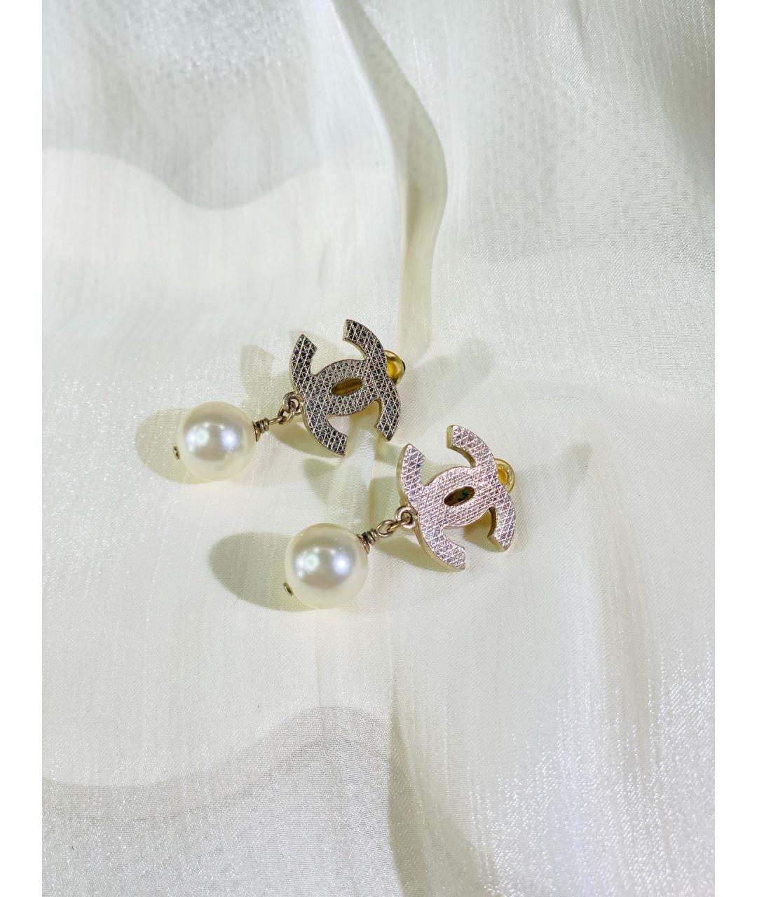 CHANEL Белые металлические серьги, фото 2