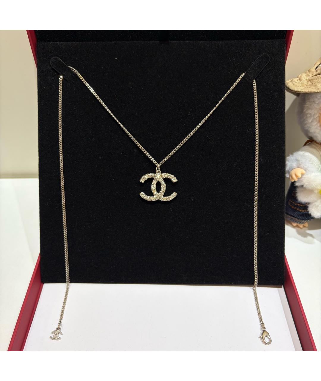 CHANEL Золотая металлическая подвеска, фото 6