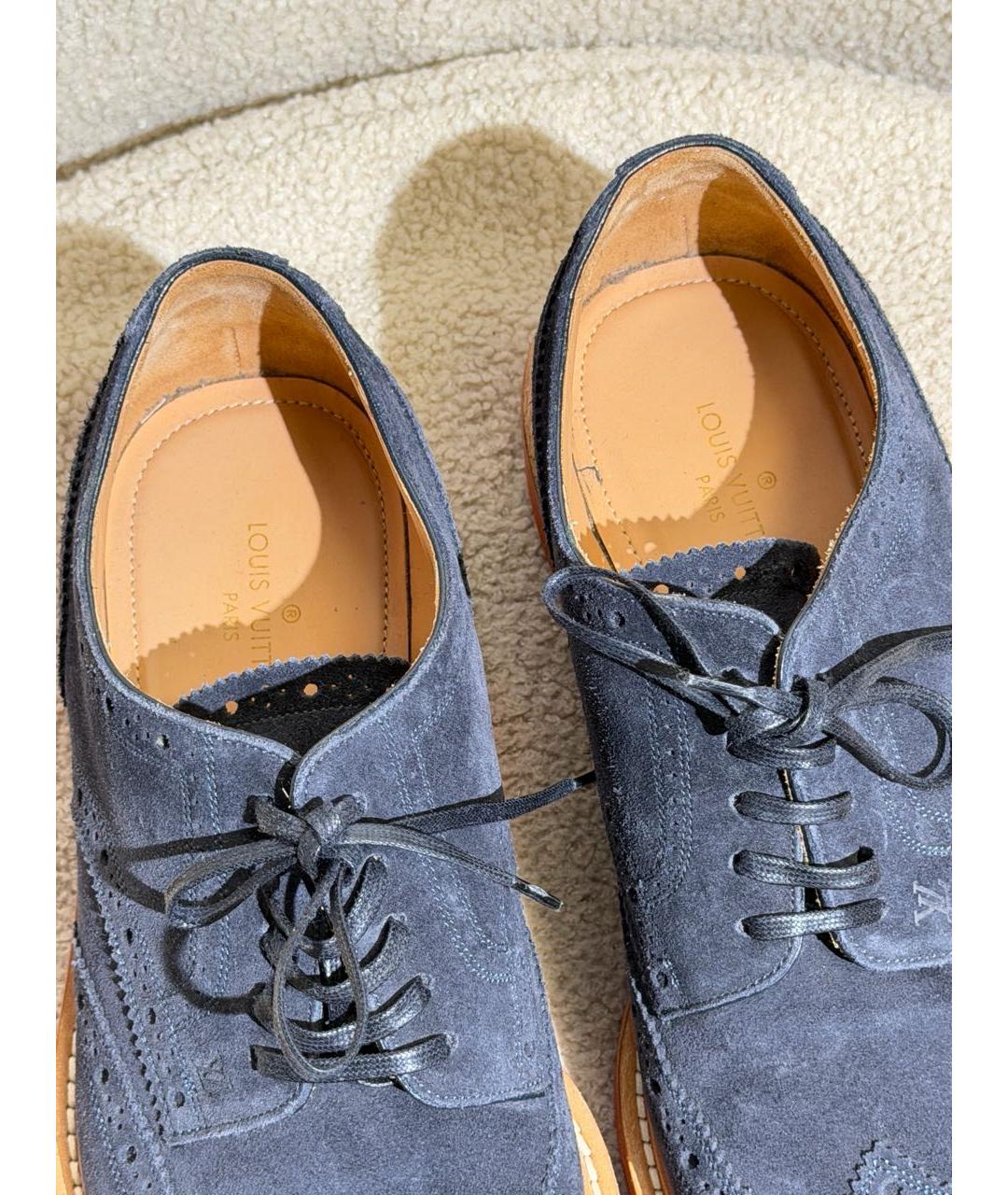 LOUIS VUITTON Темно-синие замшевые низкие ботинки, фото 3