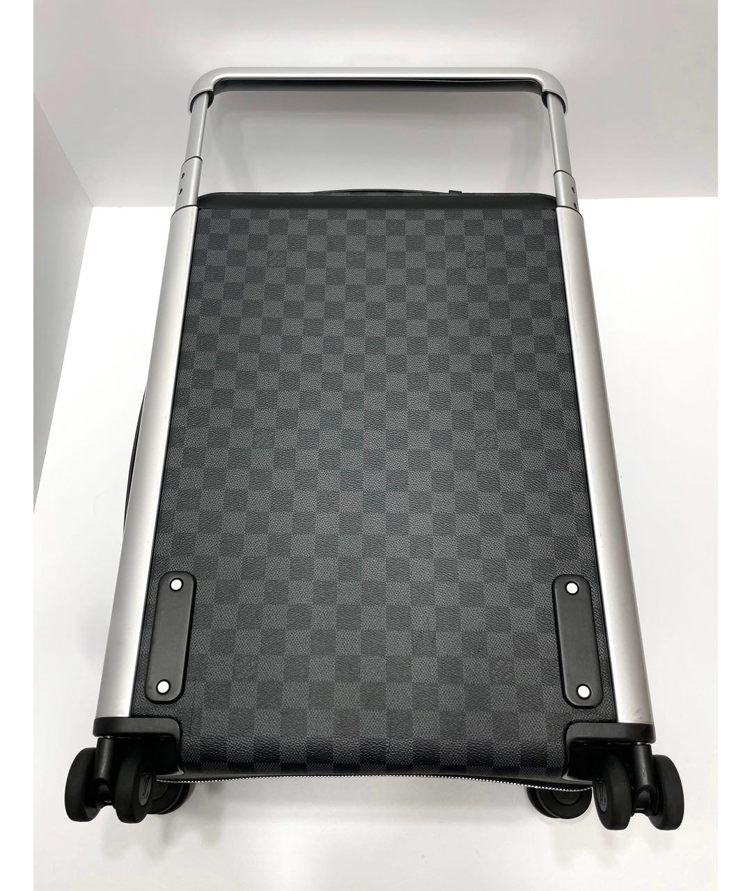 LOUIS VUITTON Антрацитовый чемодан, фото 3
