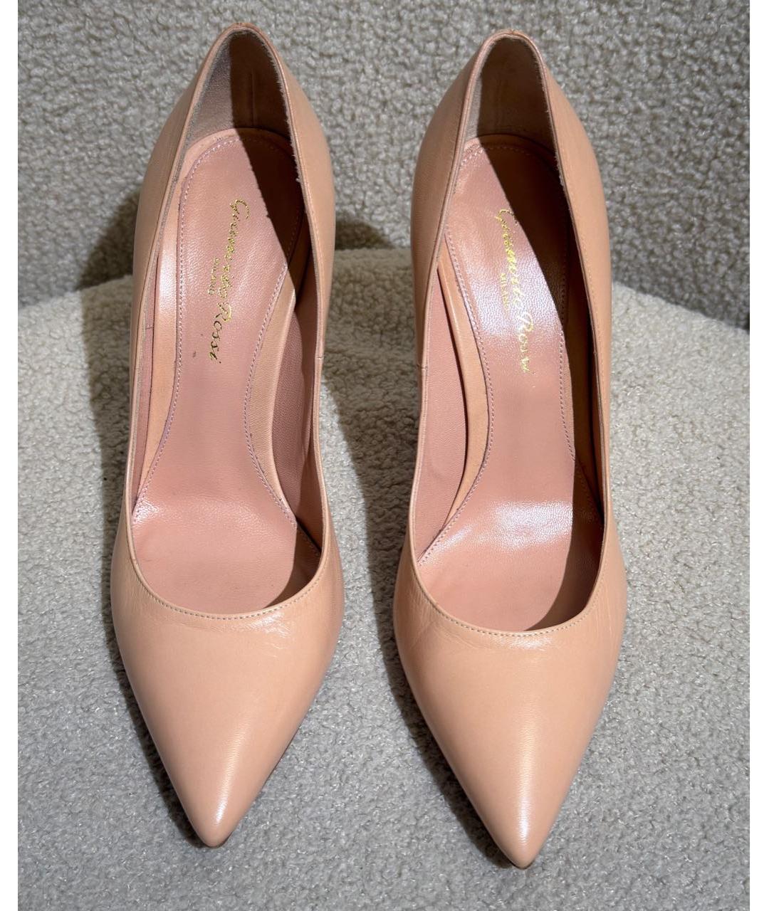 GIANVITO ROSSI Бежевые кожаные туфли, фото 2