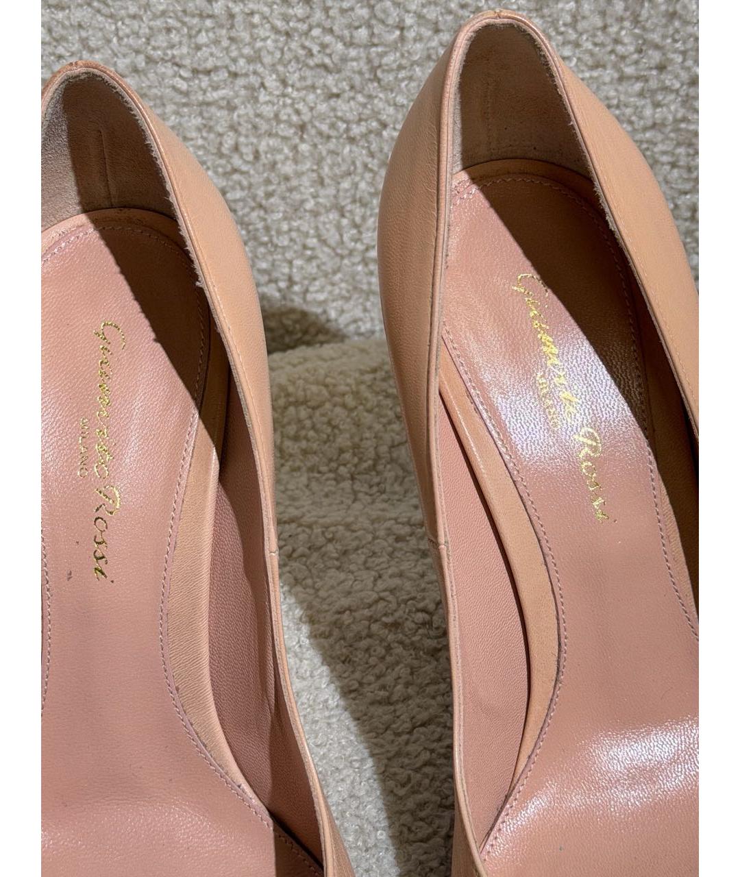 GIANVITO ROSSI Бежевые кожаные туфли, фото 3