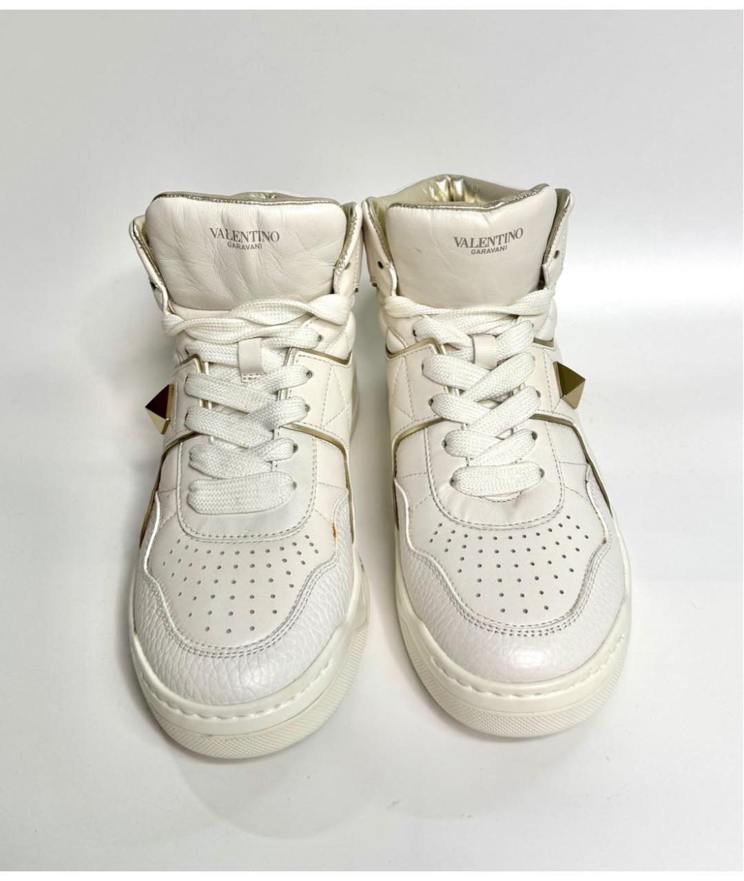 VALENTINO Белые кожаные кроссовки, фото 2